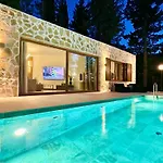 Domenico Morani Luxury Concept With Private Pool By Dadovillas Villa *