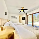 Domenico Morani Luxury Concept With Private Pool By Dadovillas Villa *