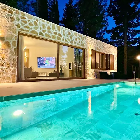 Domenico Morani Luxury Concept With Private Pool By Dadovillas Villa *