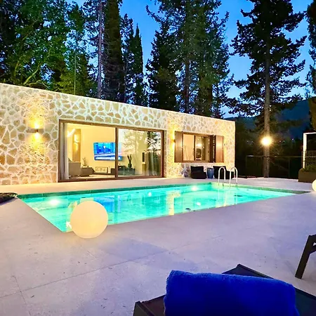 Domenico Morani Luxury Concept With Private Pool By Dadovillas Gastouri (Corfu)