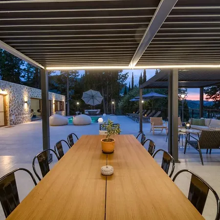 Domenico Morani Luxury Concept With Private Pool By Dadovillas Gastouri (Corfu)