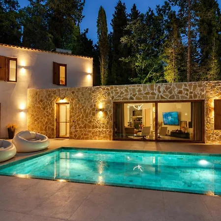 Domenico Morani Luxury Concept With Private Pool By Dadovillas Villa *