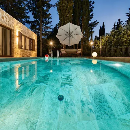 Villa Domenico Morani Luxury Concept With Private Pool By Dadovillas *