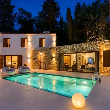 Villa Domenico Morani Luxury Concept With Private Pool By Dadovillas Gastouri (Corfu)