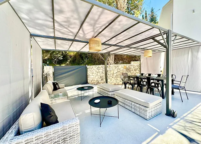 Domenico Morani Luxury Concept With Private Pool By Dadovillas *