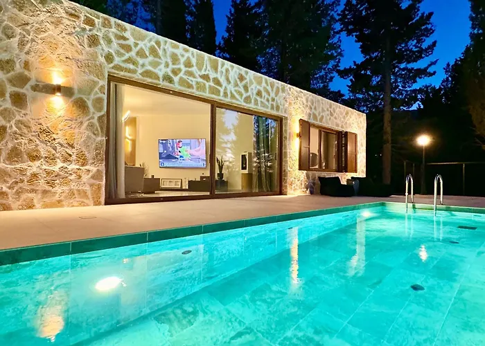 Domenico Morani Luxury Concept With Private Pool By Dadovillas Villa *